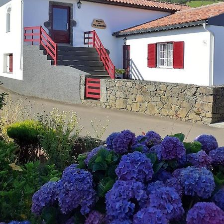 Casa Da Travessa Villa Санта Круз да Флорес Екстериор снимка