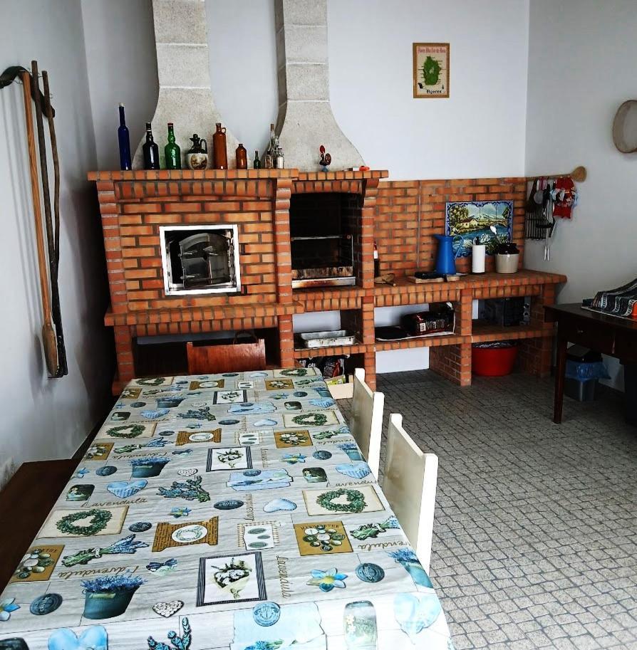 Casa Da Travessa Villa Санта Круз да Флорес Екстериор снимка